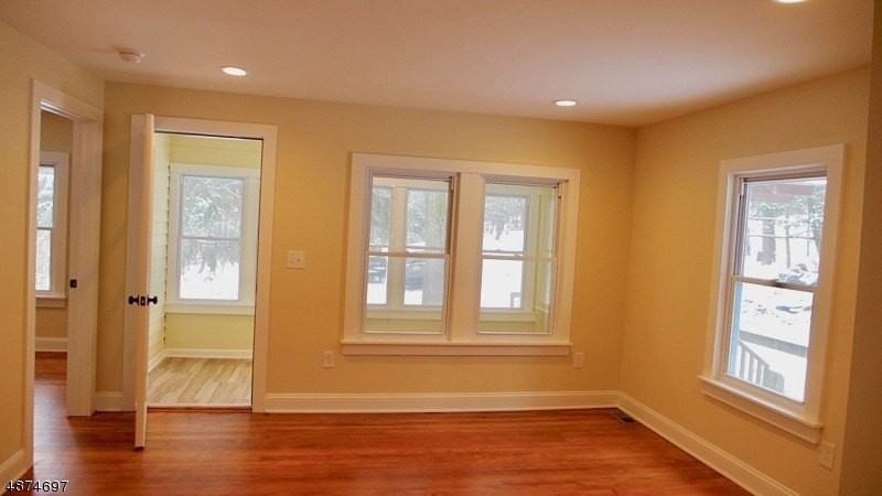 160 W Mill Rd - Photo 5 of 23