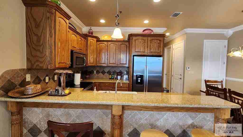 106 W Capricorn Dr - Photo 6 of 22