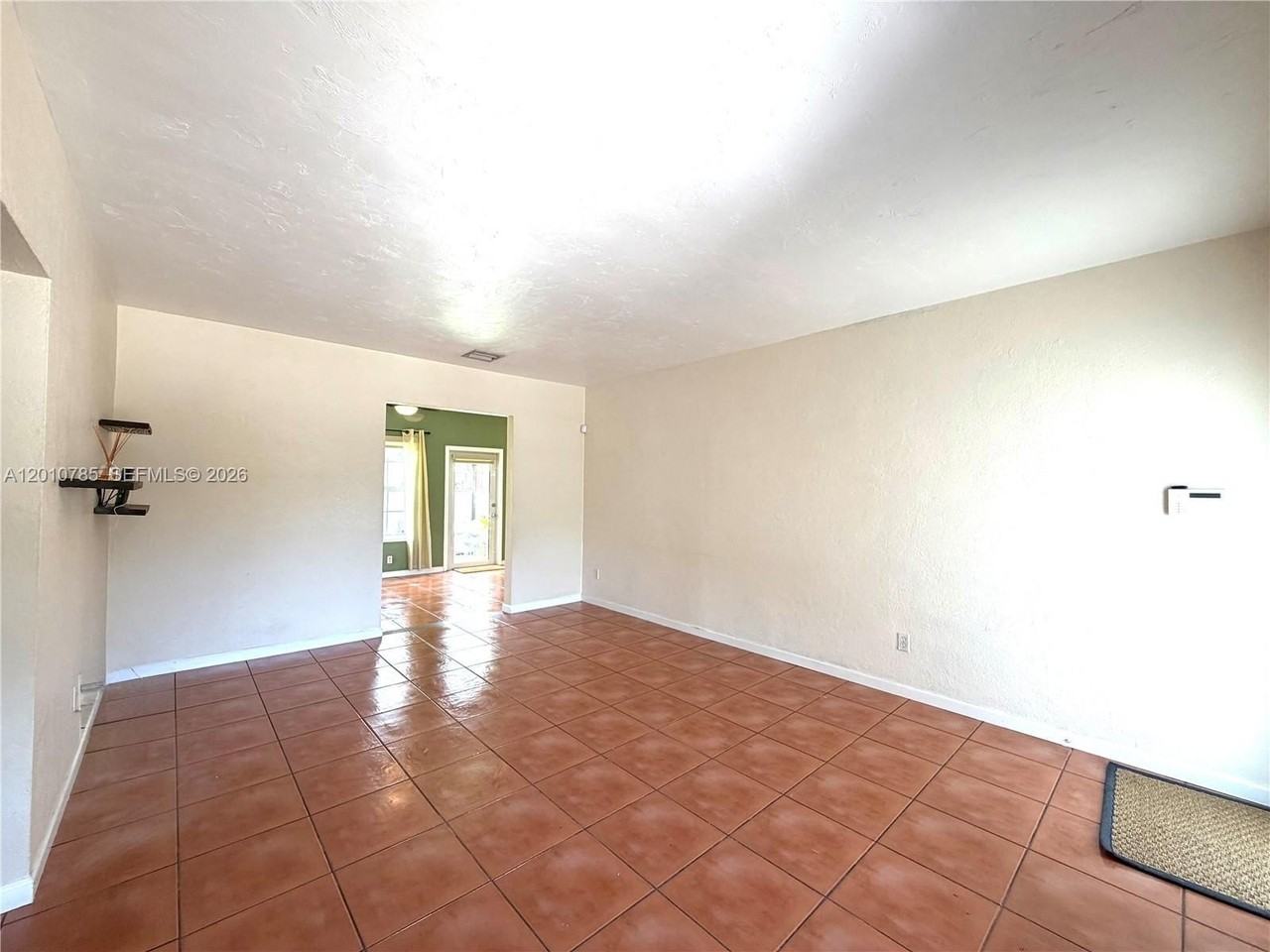 1840 Sw 29th Ave #1840 - Photo 5 of 38