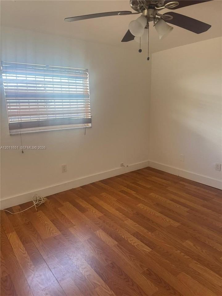 78 Ne 59th Ter #78 - Photo 2 of 8