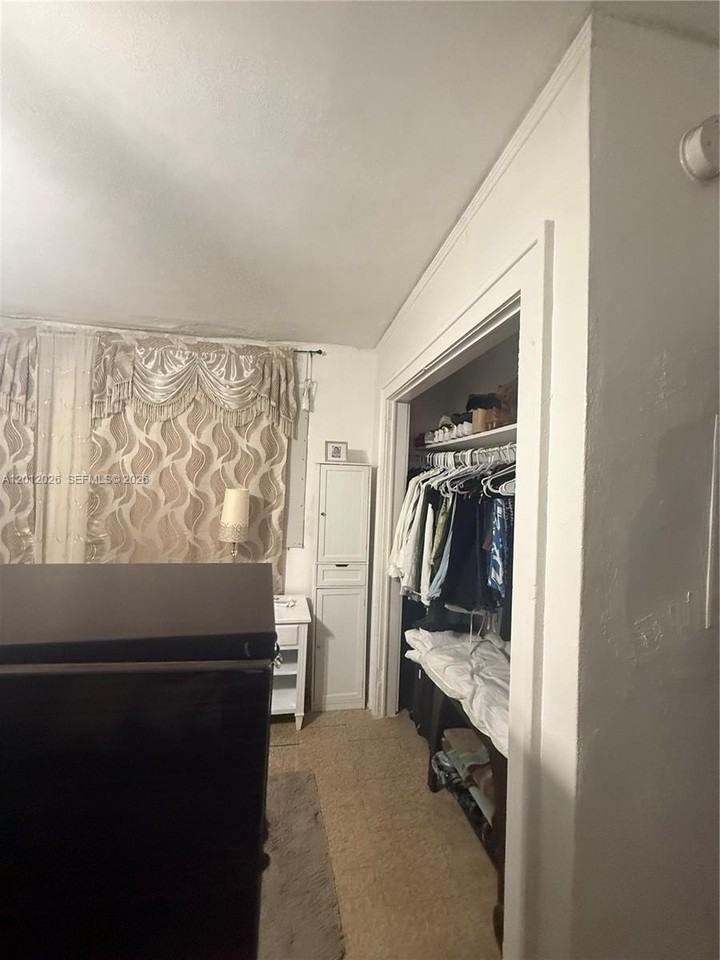 1560 Sw 5th St #4 - Photo 2 of 2
