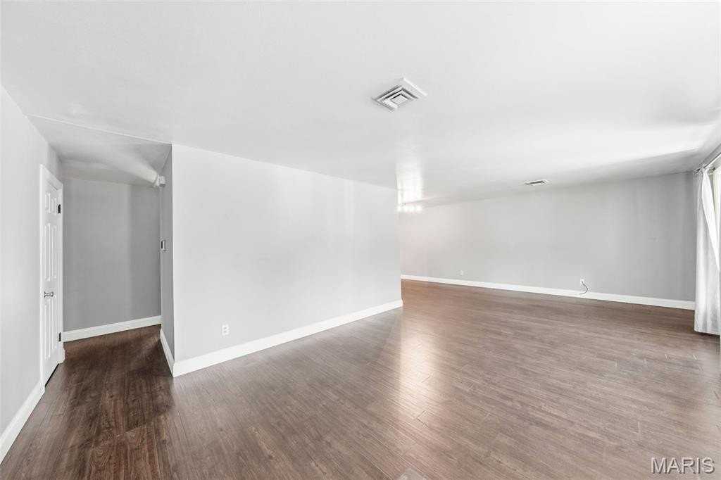 12579 Merrick Dr - Photo 5 of 41