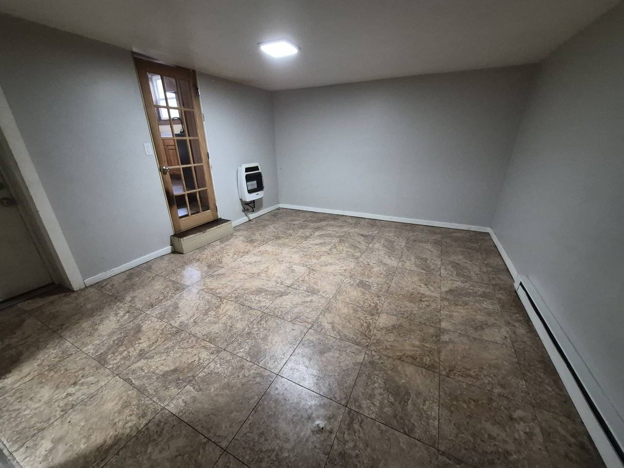 25 N Main St #2 - Photo 4 of 7