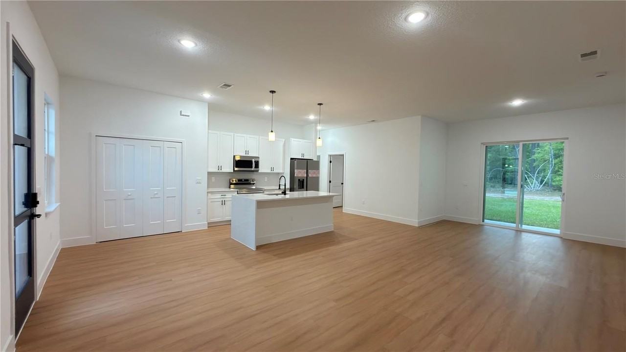 7250 N Freeport Cir - Photo 7 of 37