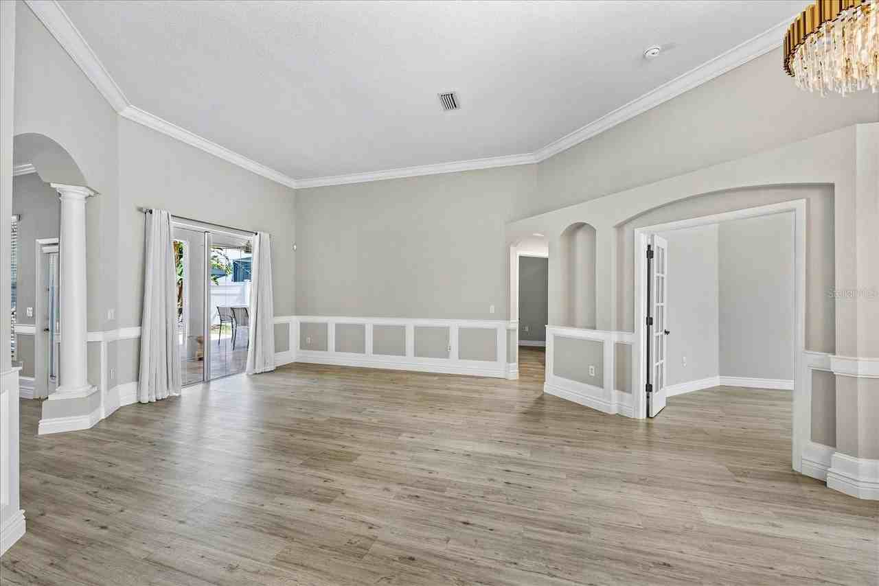 12422 Creek Edge Dr - Photo 4 of 49