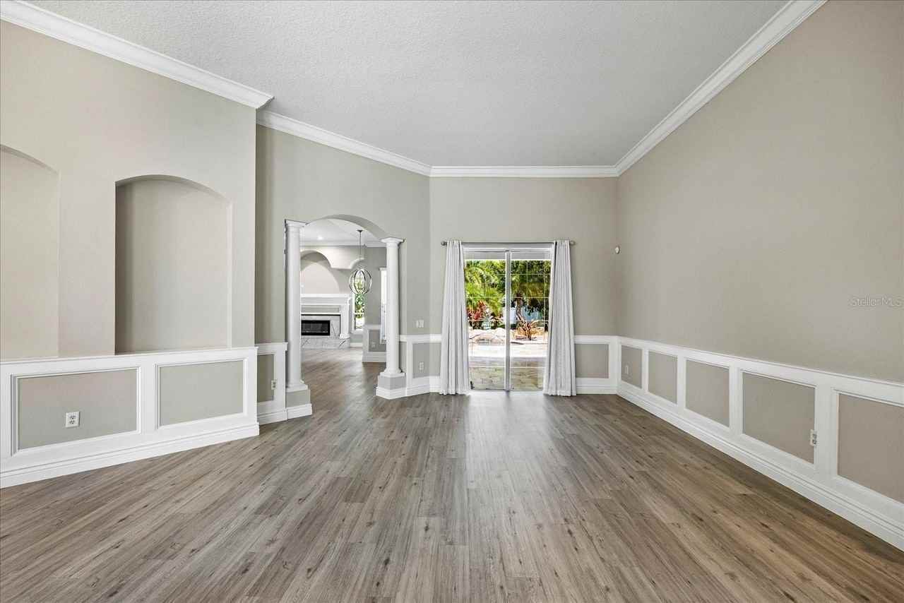 12422 Creek Edge Dr - Photo 5 of 49