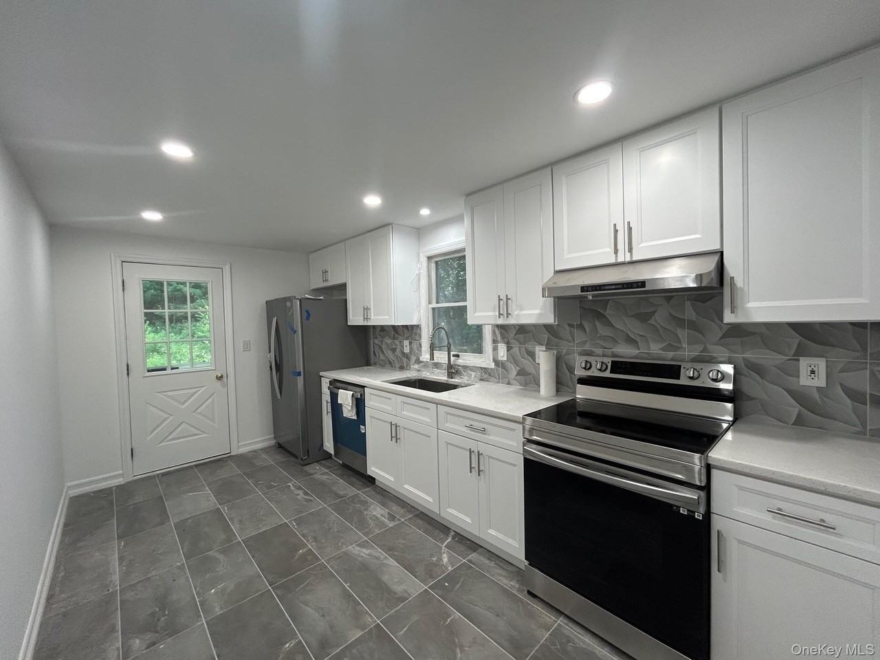 196 Oakland Valley Rd - Photo 3 of 14