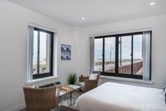 100 W Broadway #1H - Photo 1 of 1
