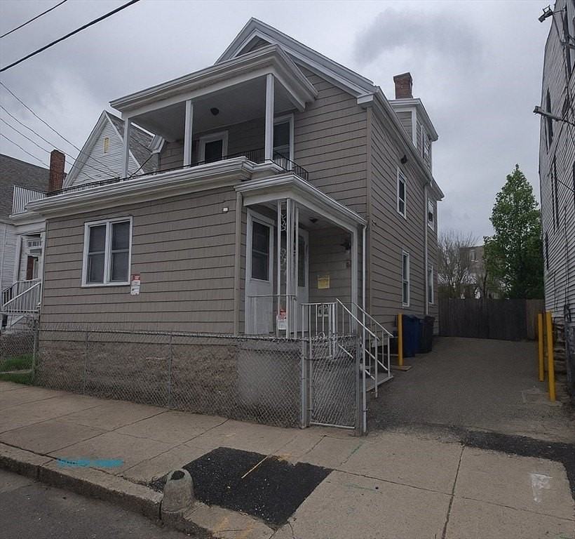 120 Plain St #2 - Photo 6 of 14