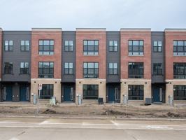 featured image of 382 Summit Cir