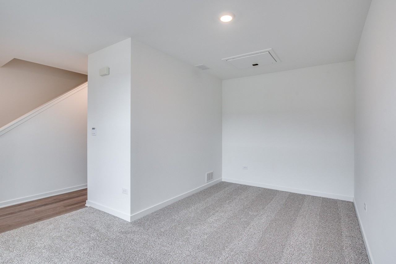 382 Summit Cir - Photo 5 of 23