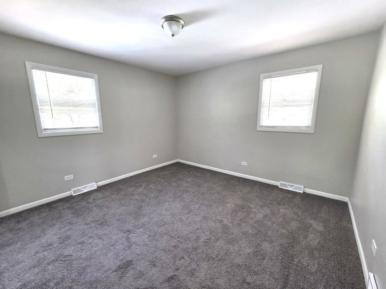 32W266 Glos St - Photo 7 of 24