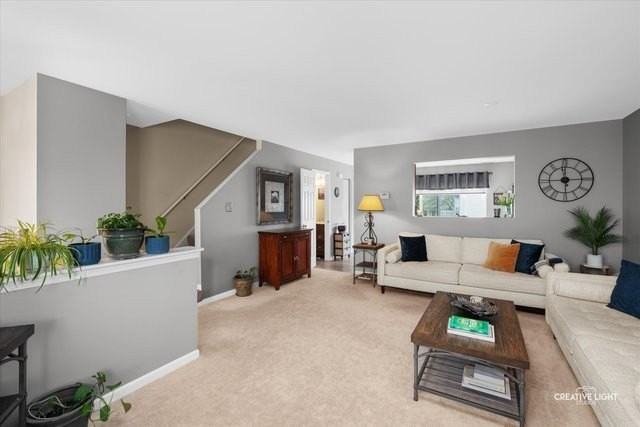 2745 Canyon Dr - Photo 4 of 15