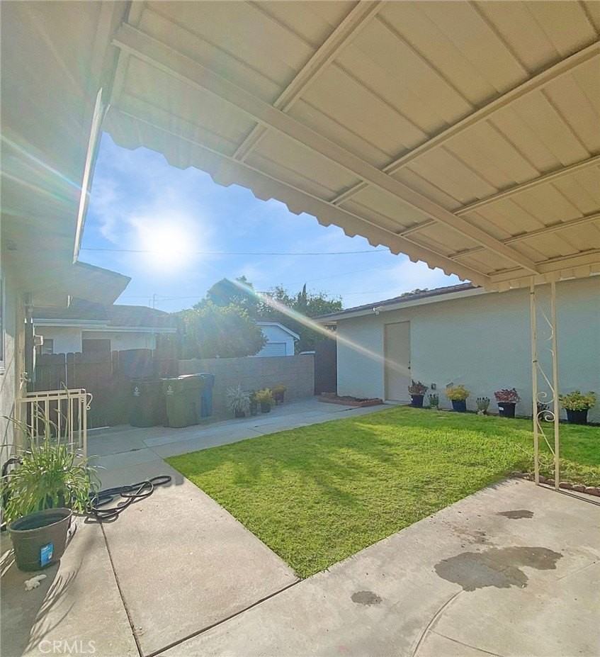 2513 Birch St - Photo 6 of 32