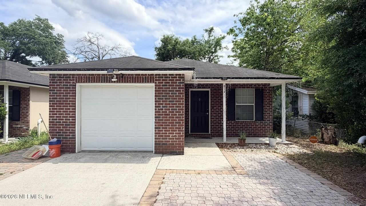 8118 Galveston Ave