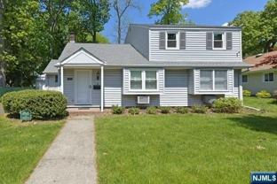 89 Crescent Ave - Photo 1 of 1