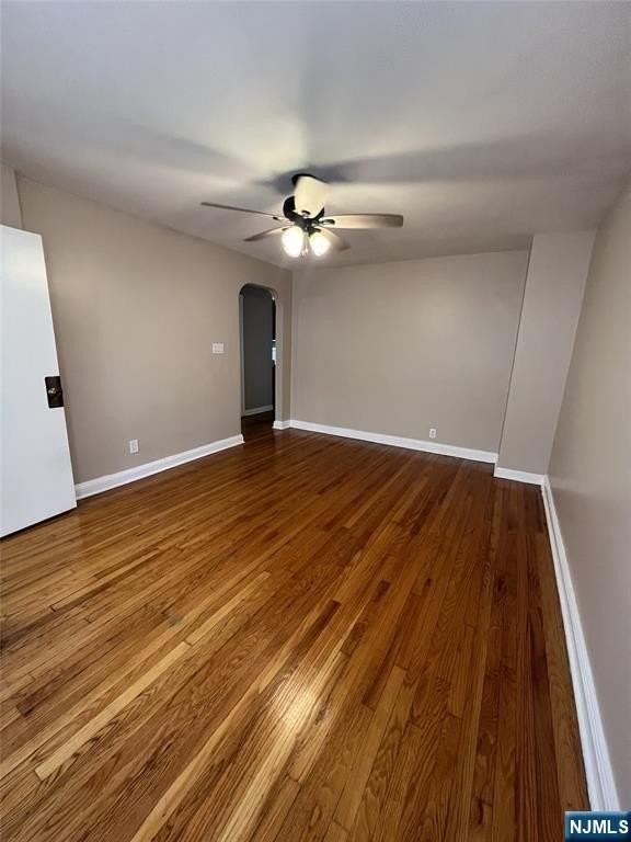131 Rothwell Ave - Photo 5 of 12