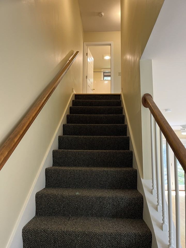 143 Village Heights Rd #24 - Photo 5 of 10