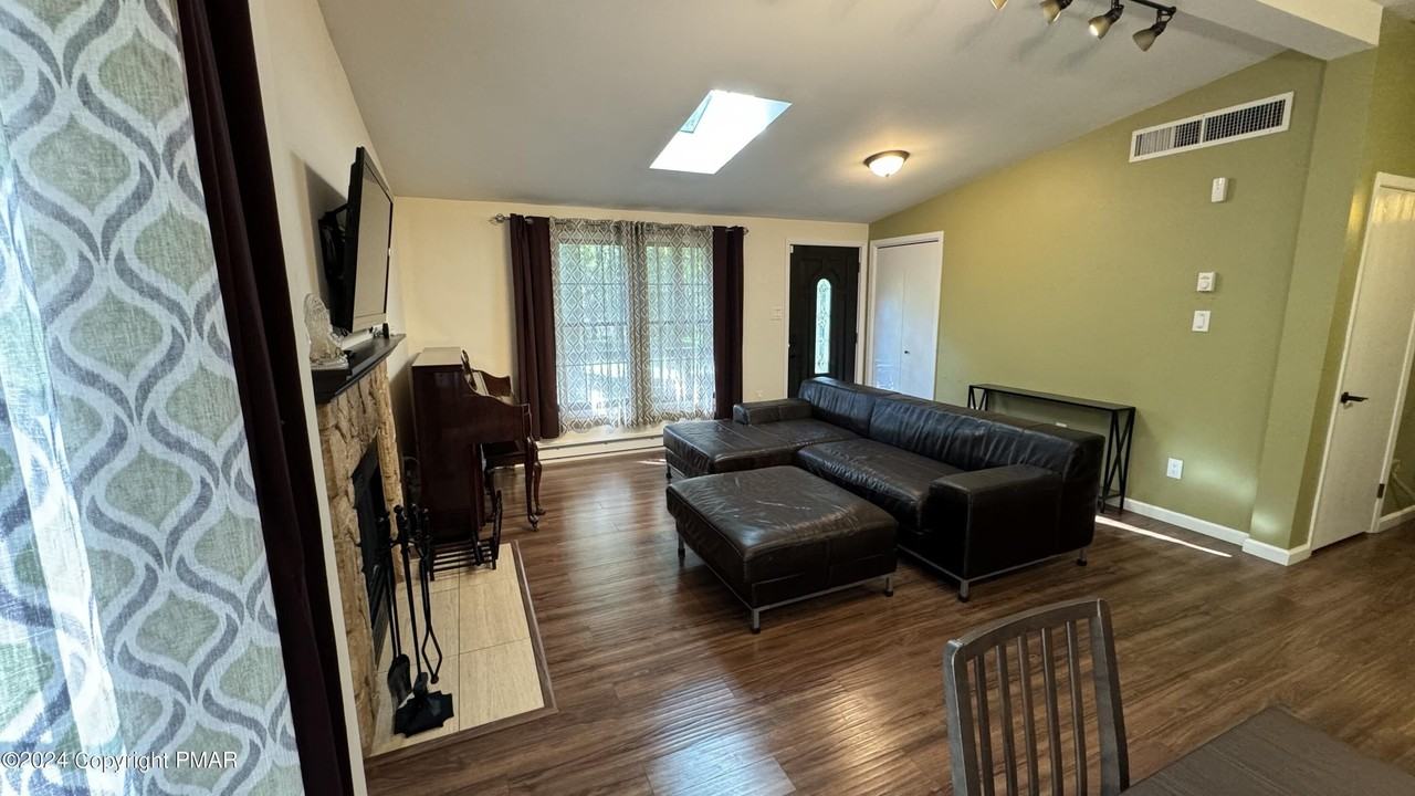 11 Fern Path - Photo 7 of 29