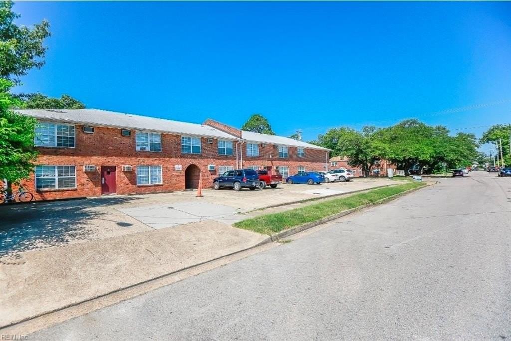 1203 Hillside Ave #E1 - Photo 2 of 14