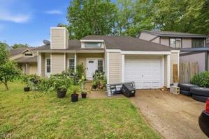 featured image of 13409 Oakleaf Ct