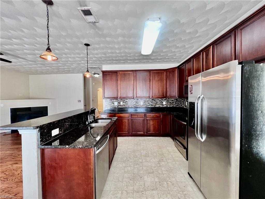 5152 Whitaker Pl - Photo 4 of 24