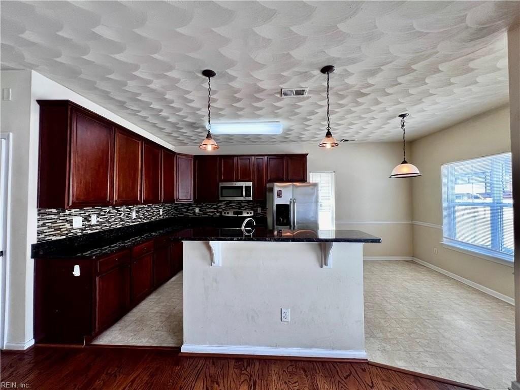 5152 Whitaker Pl - Photo 6 of 24