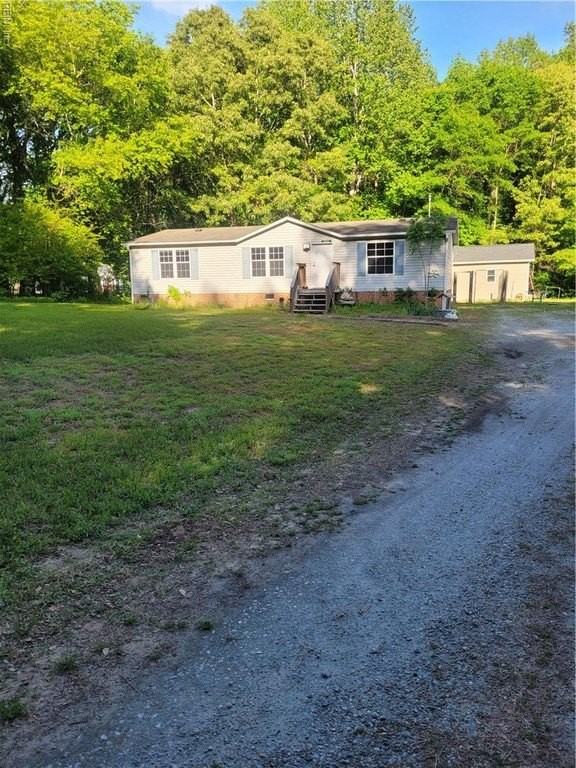 6276 Ramblewood Ln - Photo 2 of 17
