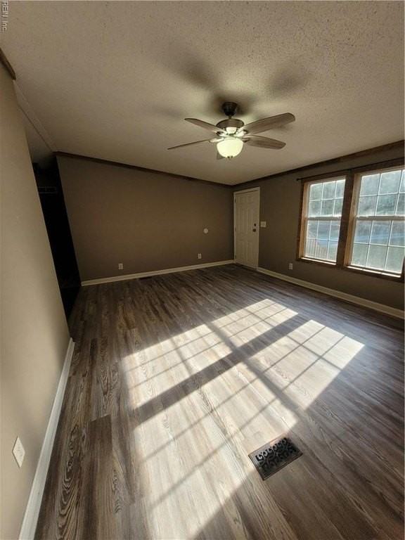 6276 Ramblewood Ln - Photo 6 of 17