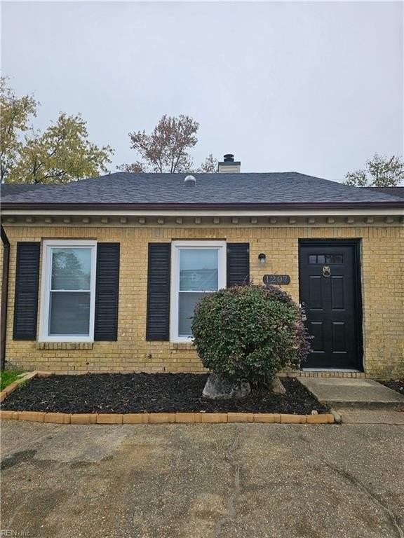 1207 Haig Cir