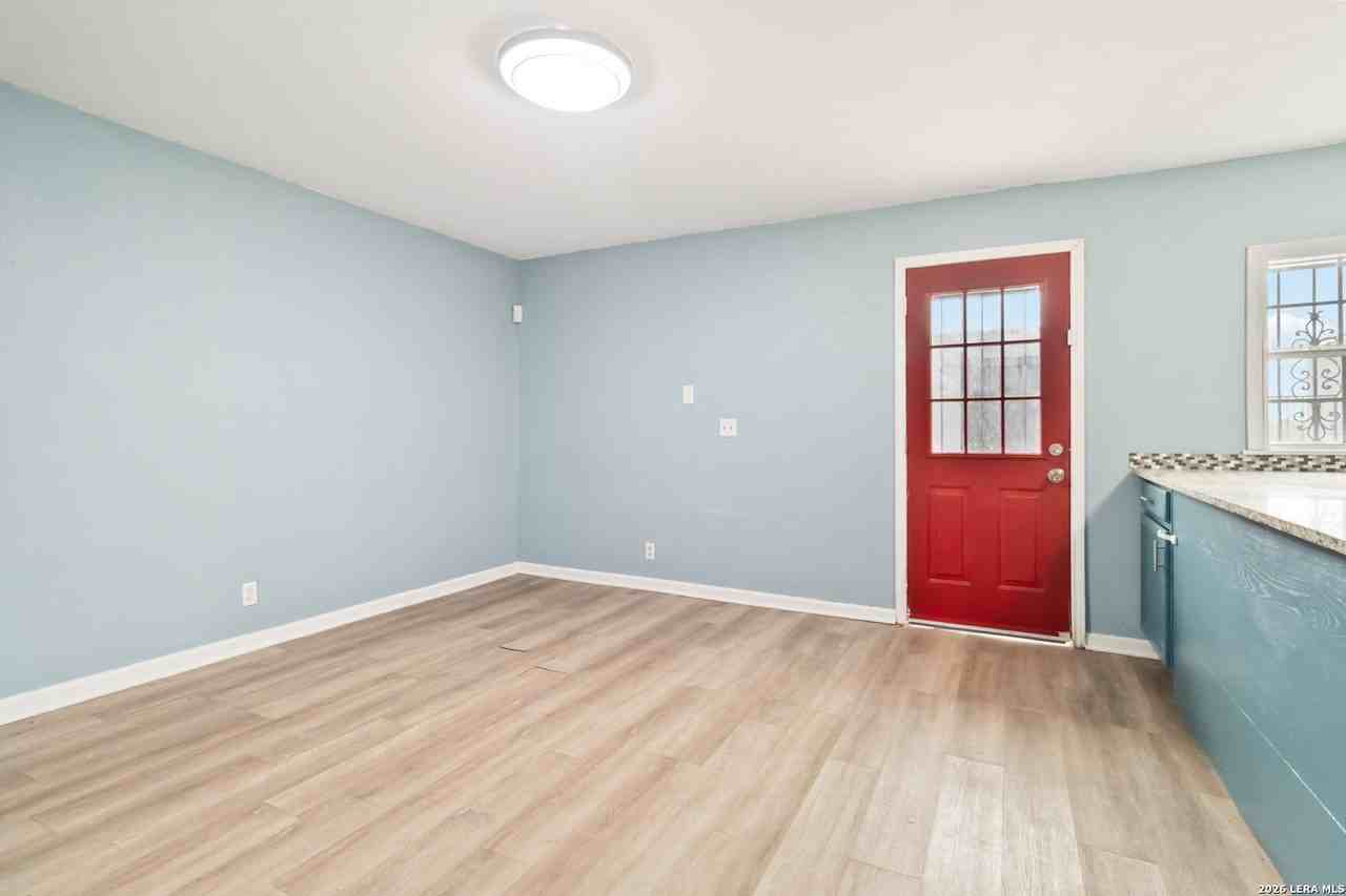 7104 Glen Mist - Photo 4 of 28