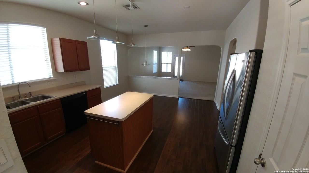 25718 Presidio Aly - Photo 4 of 14