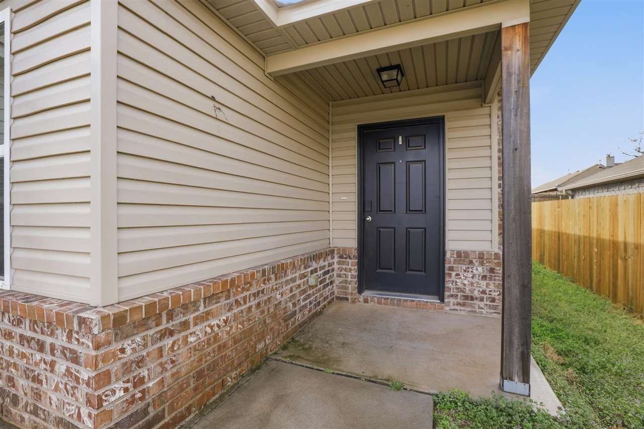 1920 Carnley St - Photo 5 of 36