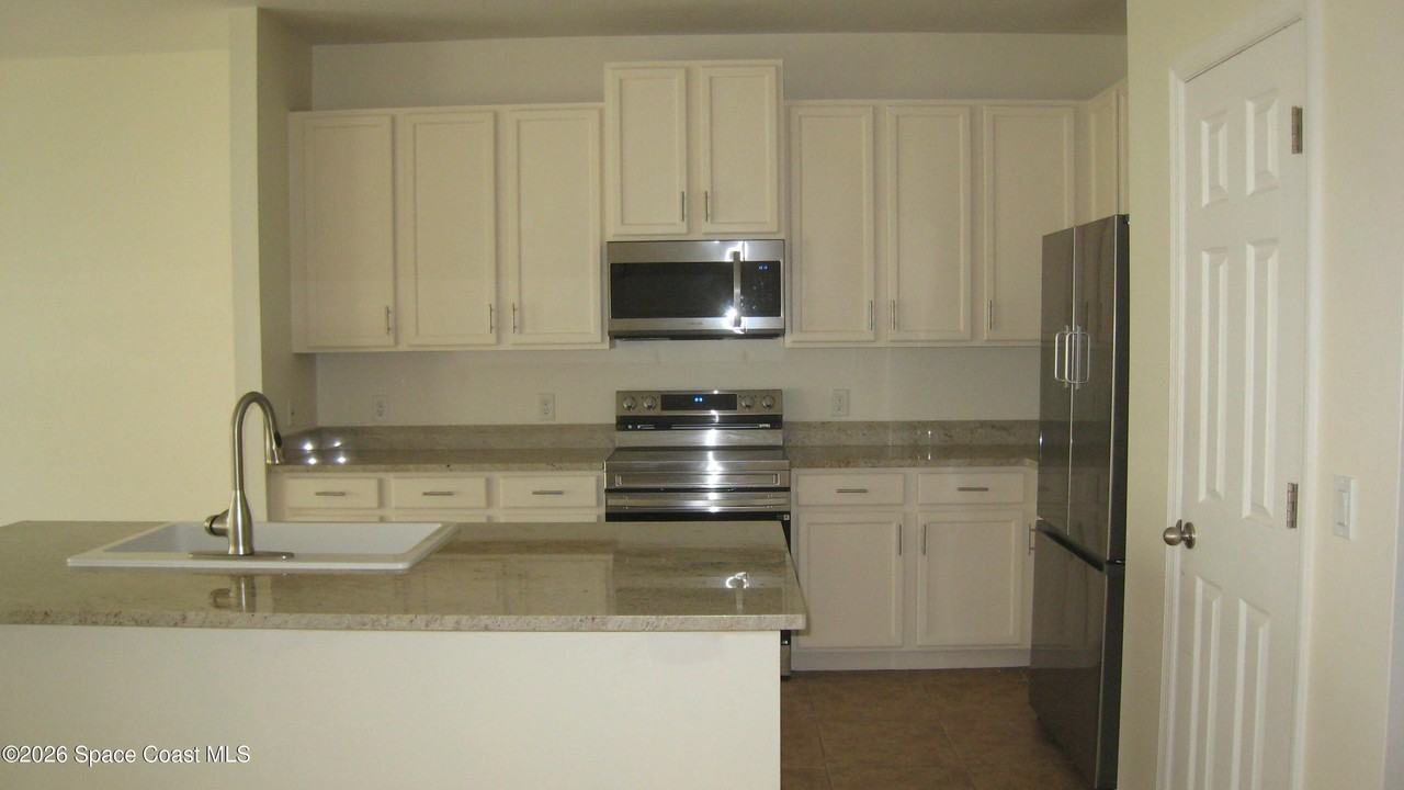 2660 Revolution St #106 - Photo 3 of 19