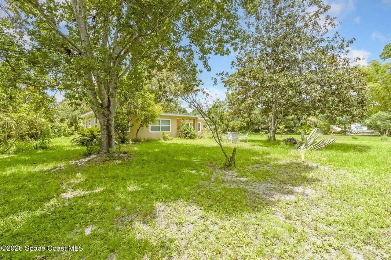 175 Nw Valencia Rd