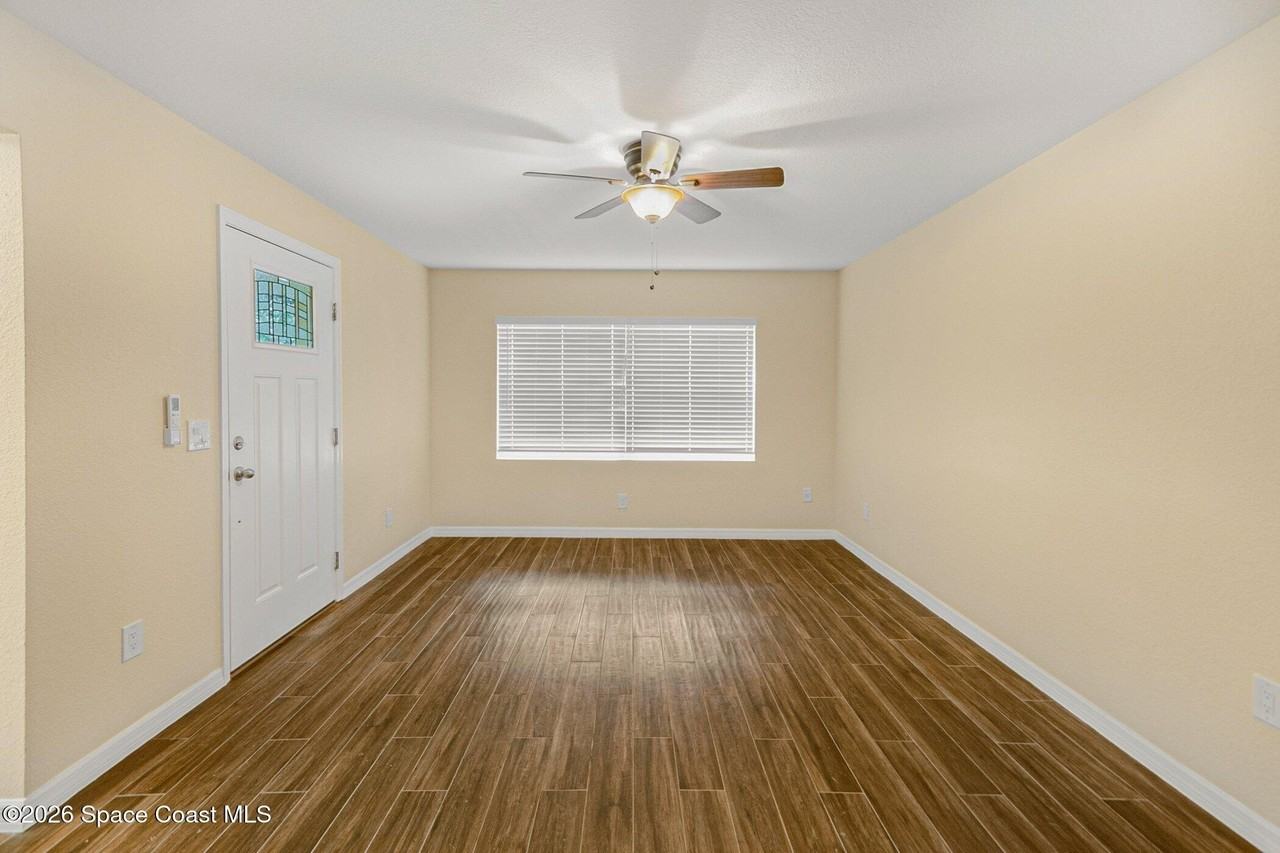 175 Nw Valencia Rd - Photo 5 of 24