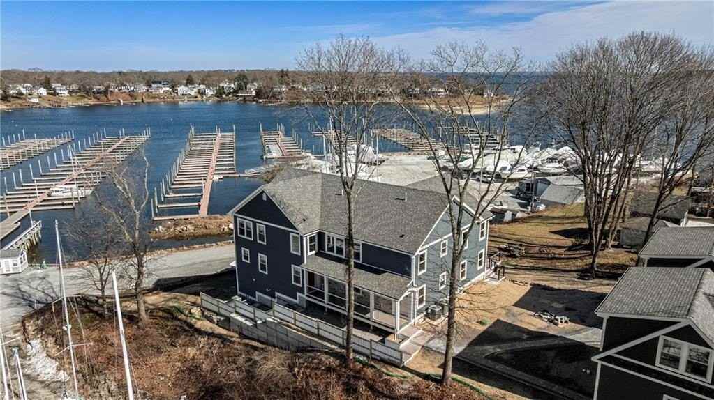 47 Arnolds Neck Dr - Photo 2 of 48