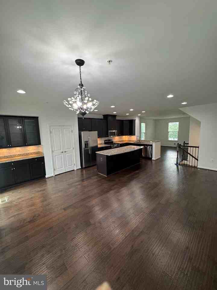 19501 Vaughn Landing Dr - Photo 4 of 39