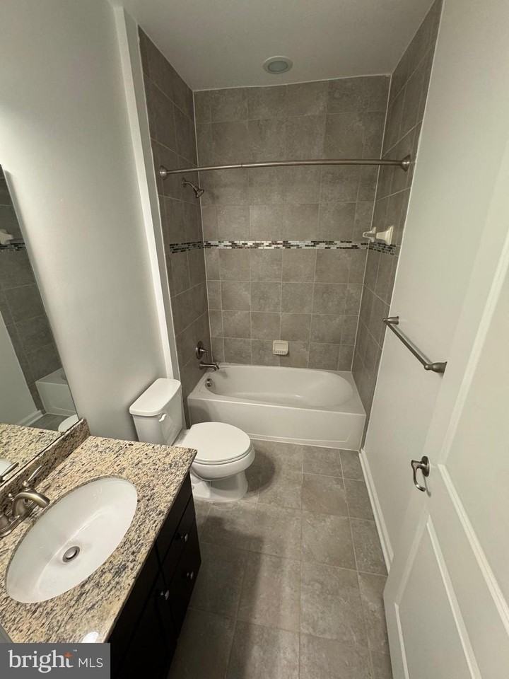 19501 Vaughn Landing Dr - Photo 6 of 39