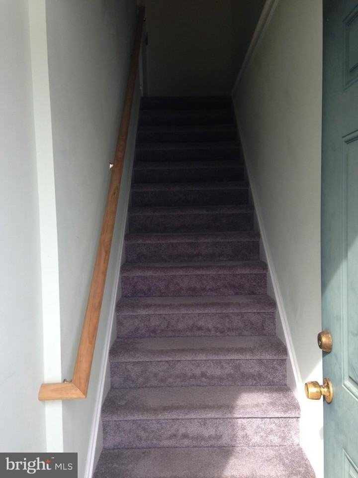 615 Adams St #1 - Photo 3 of 23