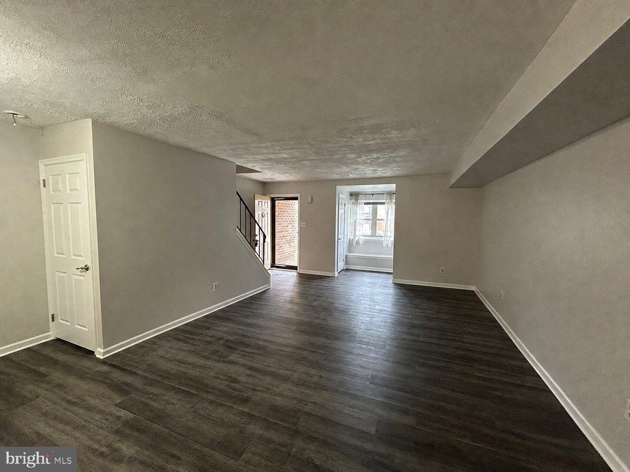 34 Kelmar Ave - Photo 5 of 11