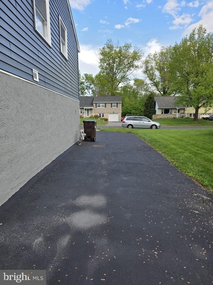 217 Cherry Ln - Photo 3 of 20