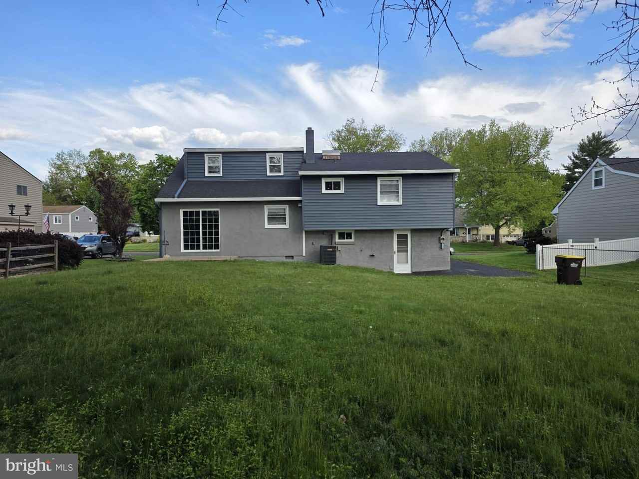 217 Cherry Ln - Photo 5 of 20