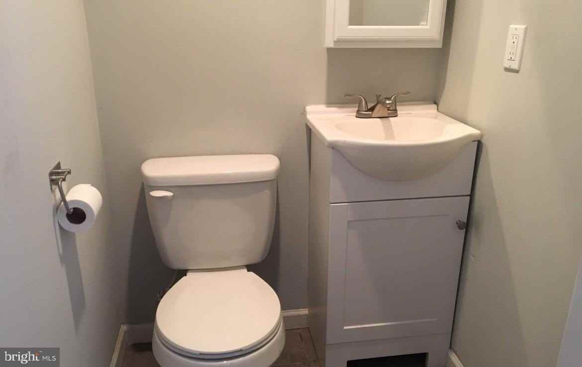 5211 Hazel Ave - Photo 6 of 13