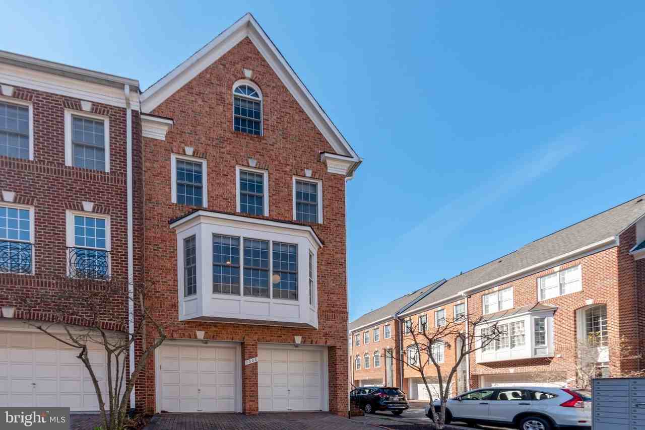 1308 Mclean Crest Ct - Photo 2 of 41