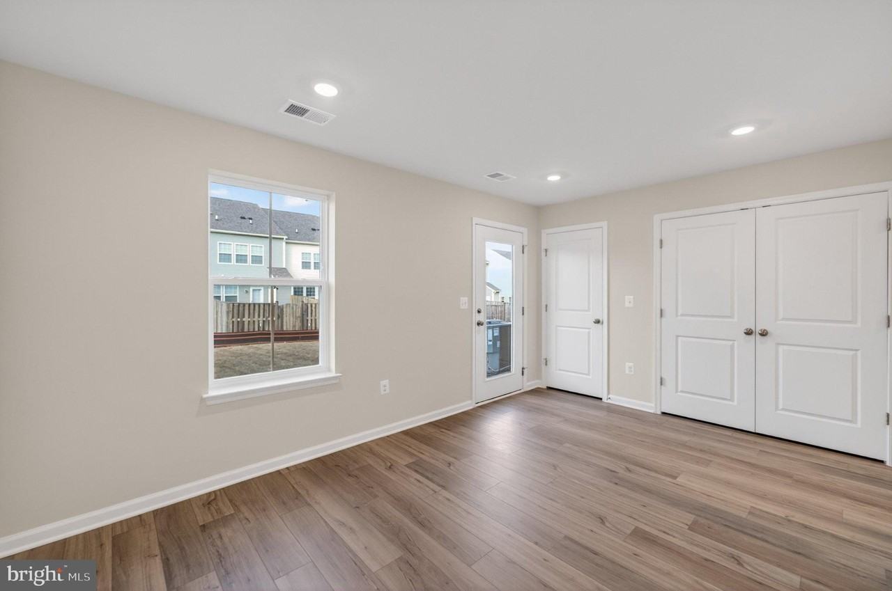 103 Brashear Ct - Photo 6 of 26