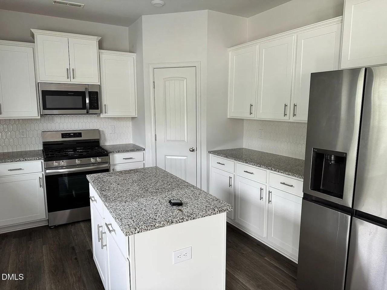 244 Suhani Ln - Photo 2 of 29