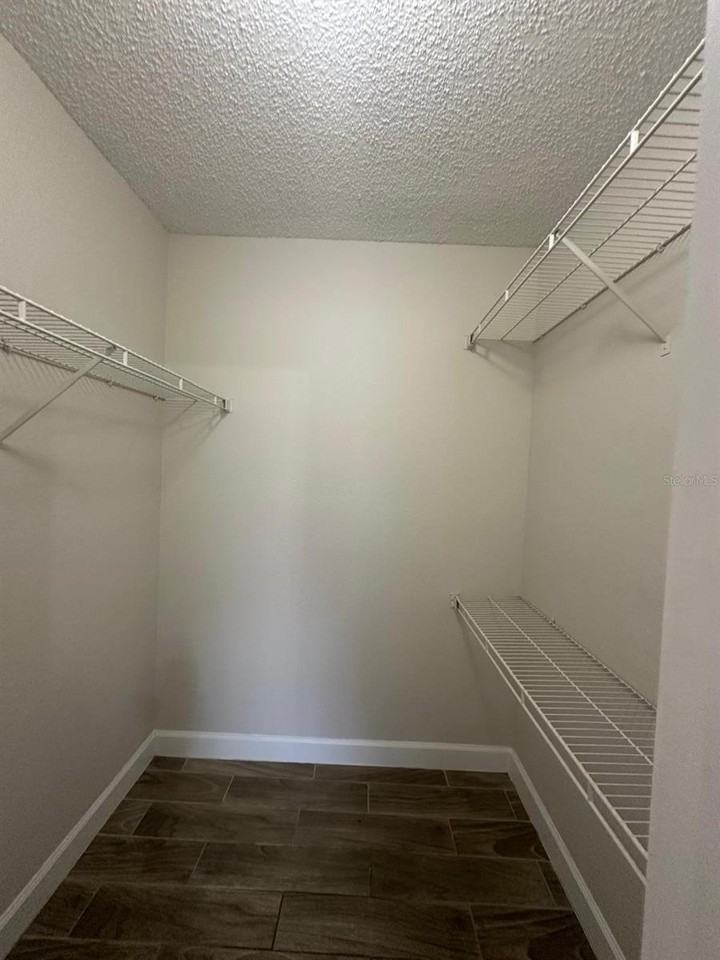 4548 Commander Drive - 1unit 1416 #1 - Photo 7 of 10