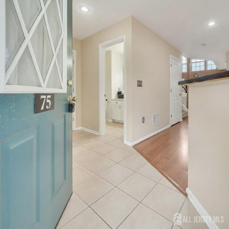 75 Jared Dr - Photo 2 of 19