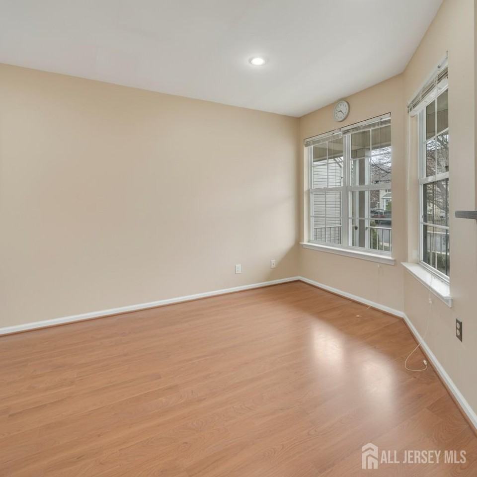 75 Jared Dr - Photo 3 of 19